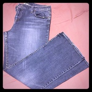 Maurices 15/16 Taylor Flare Jeans (4E)